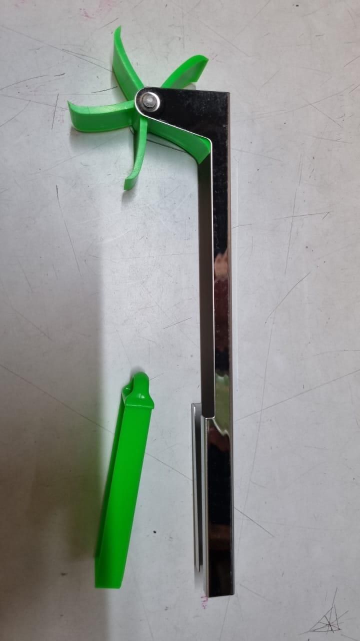 Stainless Steel Watermelon Slicer - NovaMart
