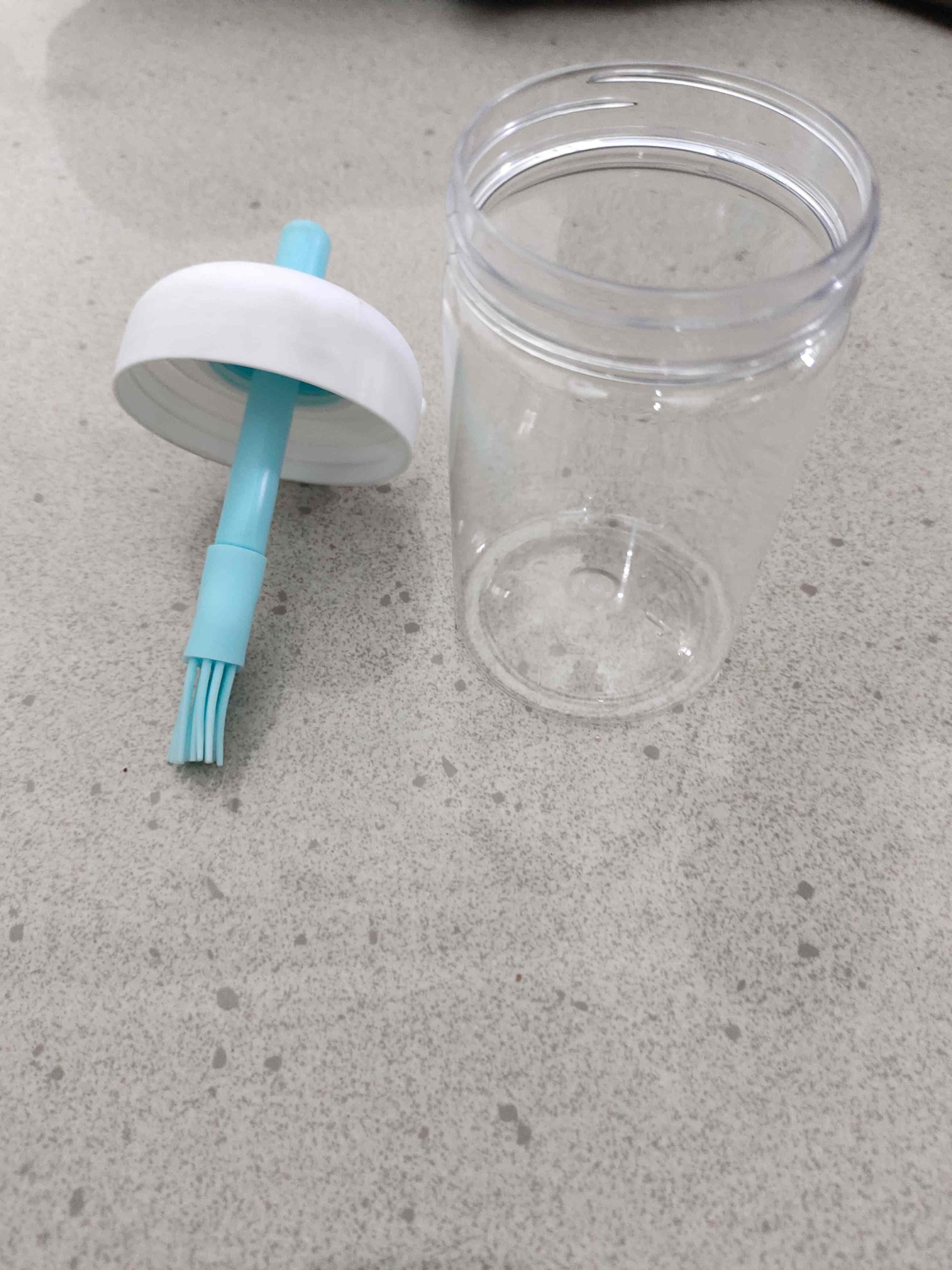 Plastic 2 In 1 Oil Dispenser 250 ml - NovaMart